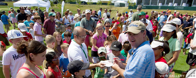 Farmington Bank Fan & Family Day